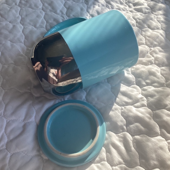 DAVID’S TEA LARGE CERAMIC MUG WITH LID, RETIRED PATTERN - Picture 4 of 8